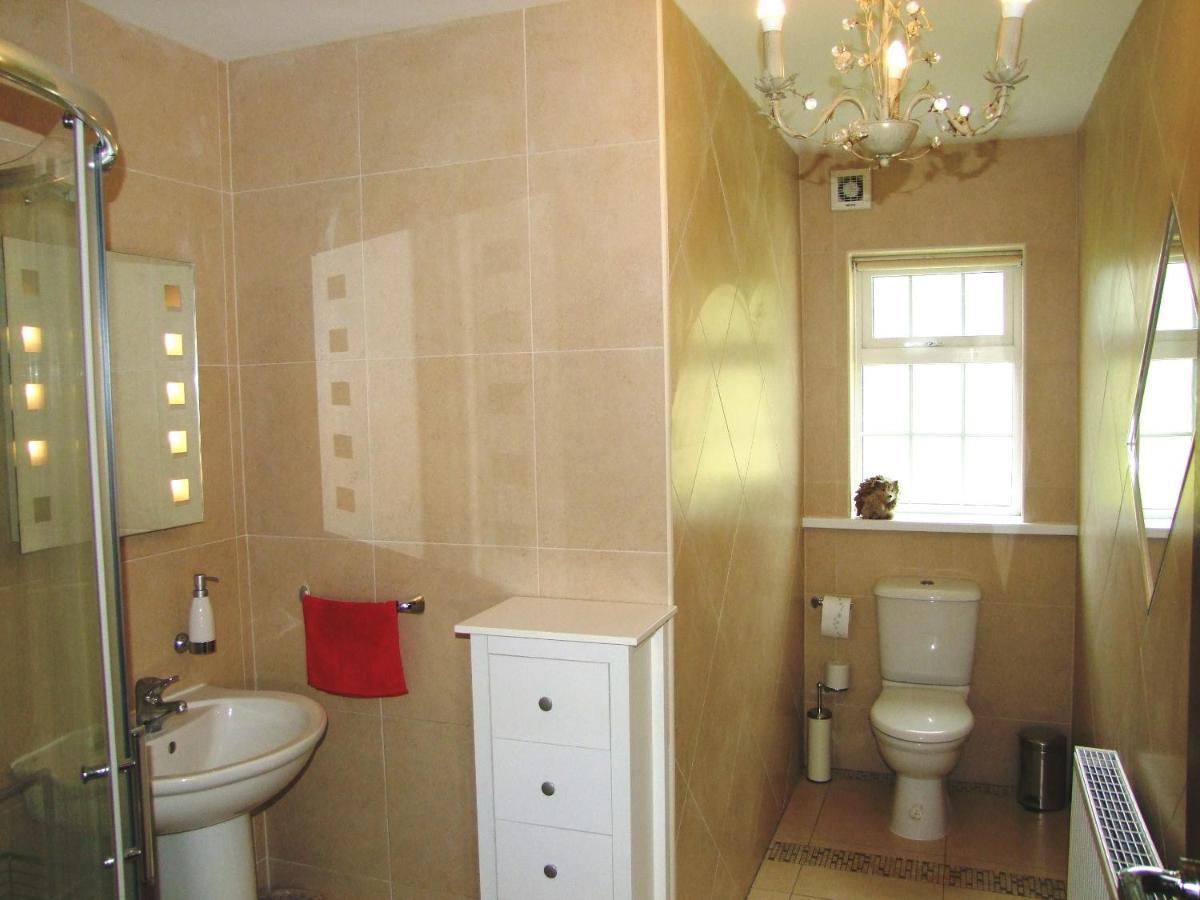 Wonderful Setting Farmhouse Apartment Віклов Екстер'єр фото